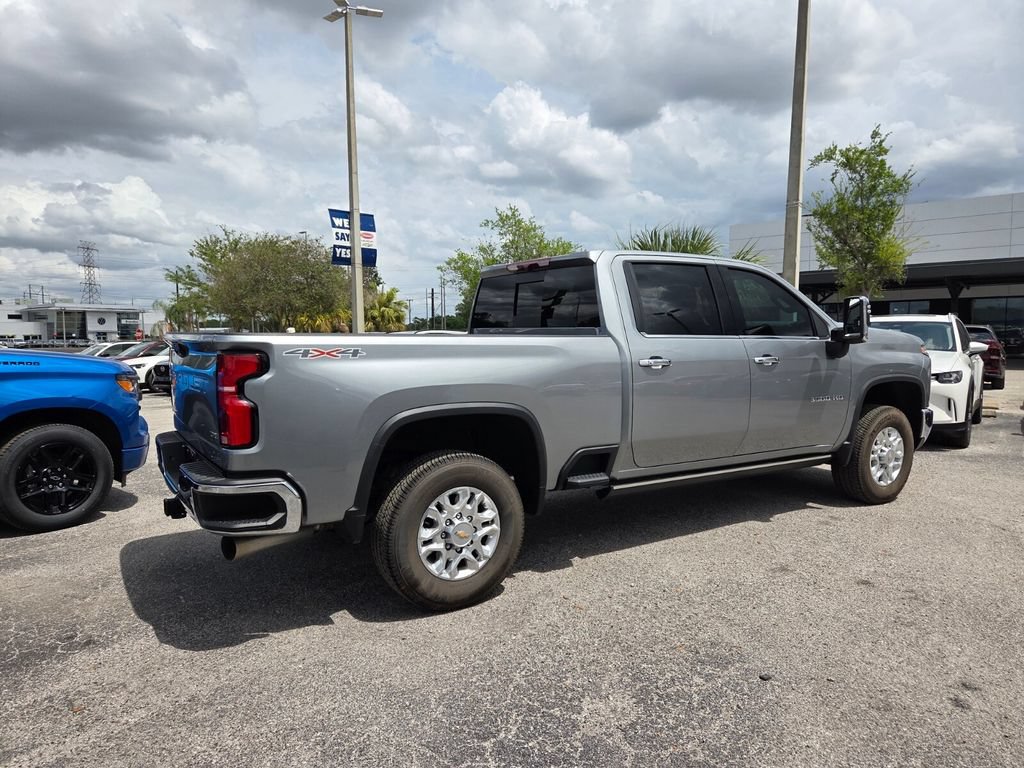 Certified 2025 Chevrolet Silverado 3500 LTZ w/ LTZ Convenience Package image 15