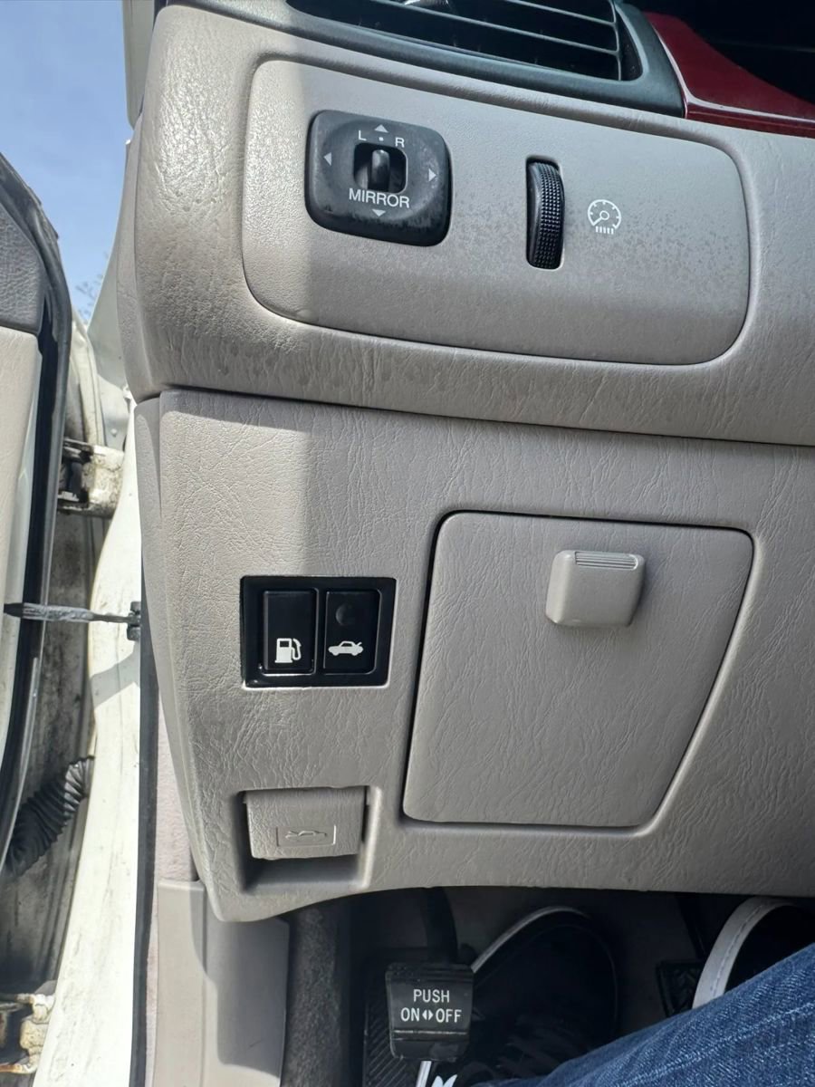 Used 2003 Lexus ES 330 image 36