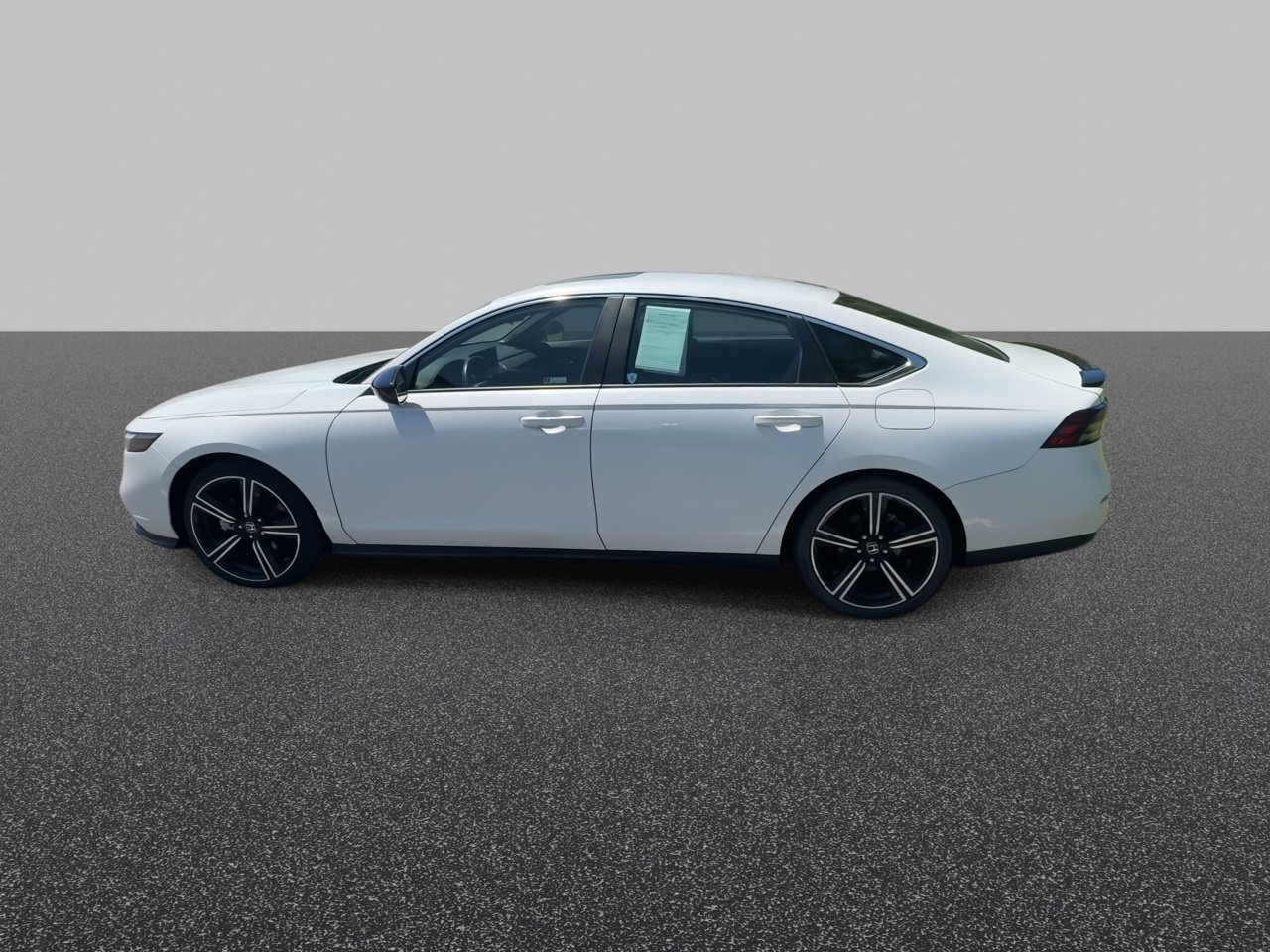 Used 2023 Honda Accord Sport image 7