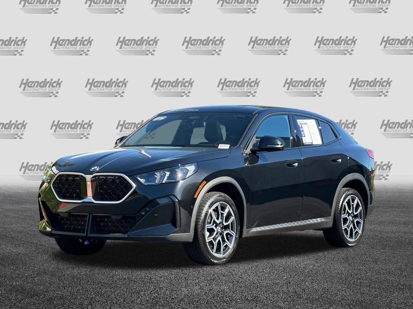 Used 2025 BMW X2 xDrive28i w/ Premium Package image 9