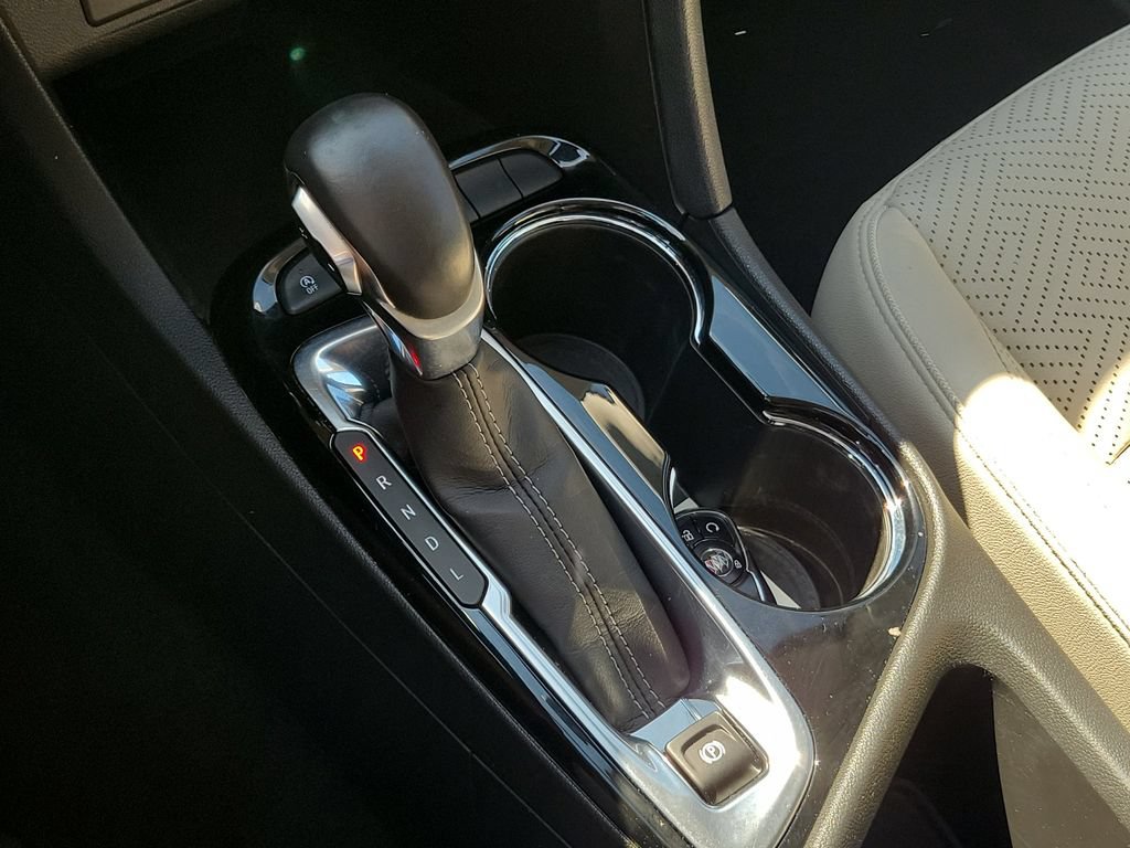 Used 2020 Buick Encore GX Essence FWD image 29