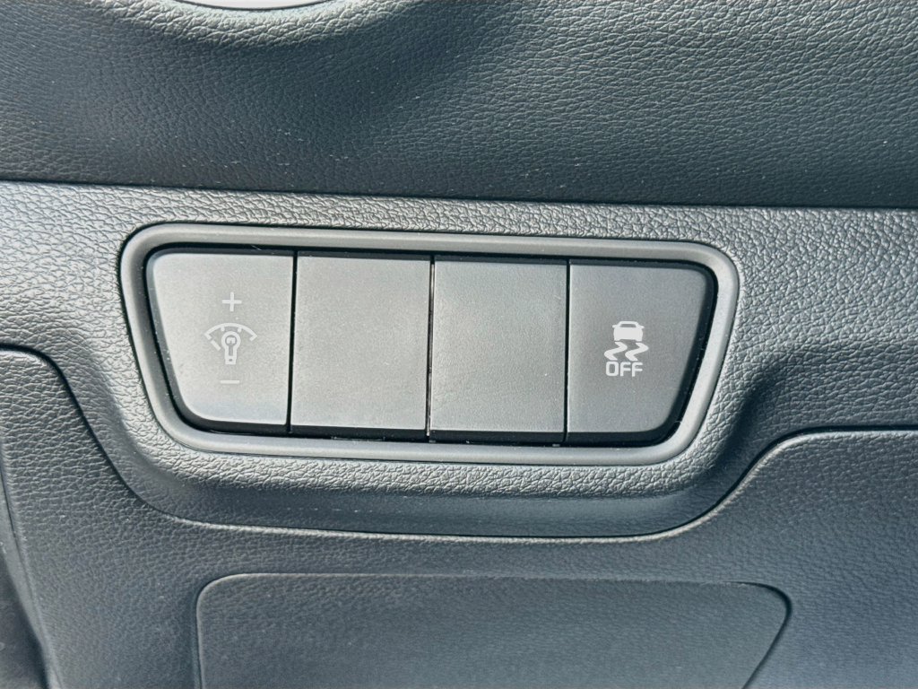 Certified 2023 Kia Forte LXS FWD image 13