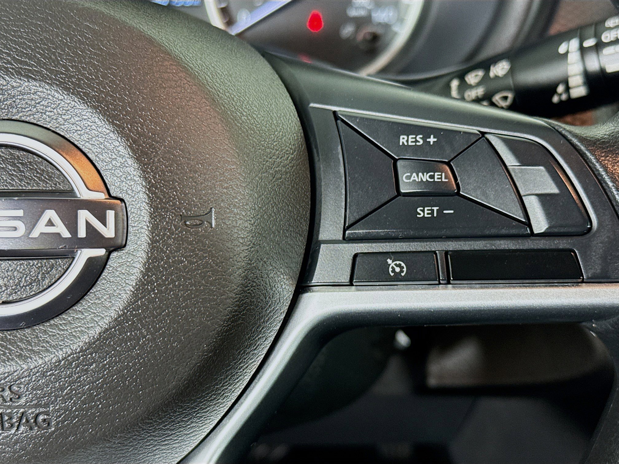 Used 2022 Nissan Kicks S image 14