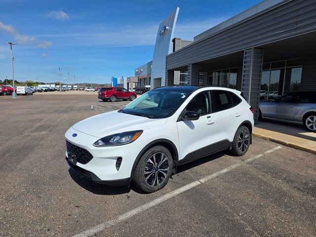Used 2022 Ford Escape SE w/ SE Sport Appearance Package AWD/4WD image 8