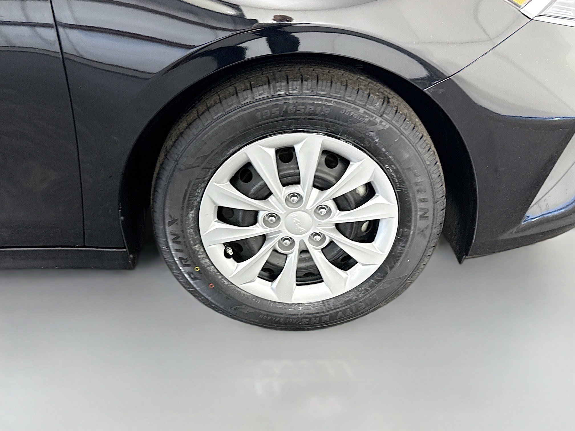 Used 2024 Kia Forte LX image 31