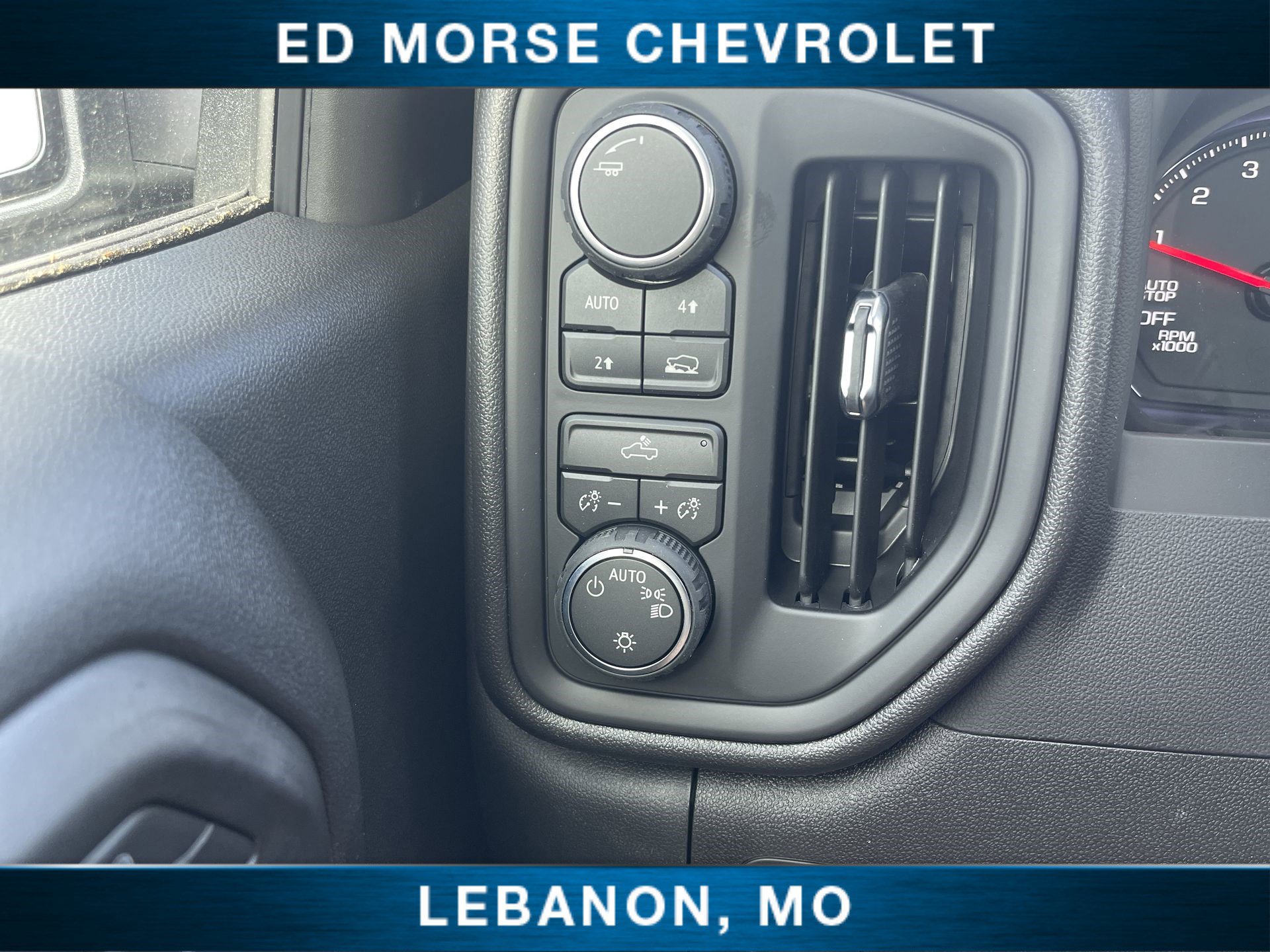 New 2026 Chevrolet Silverado 1500 W/T AWD/4WD image 17