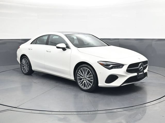 Used 2025 Mercedes-Benz CLA 250 image 2