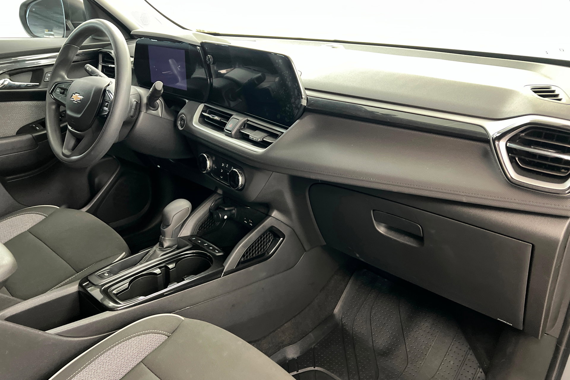 Certified 2024 Chevrolet TrailBlazer LS w/ LS Convenience Package image 25