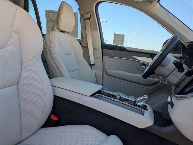 New 2026 Volvo XC90 T8 Ultra w/ Protection Package AWD/4WD image 14