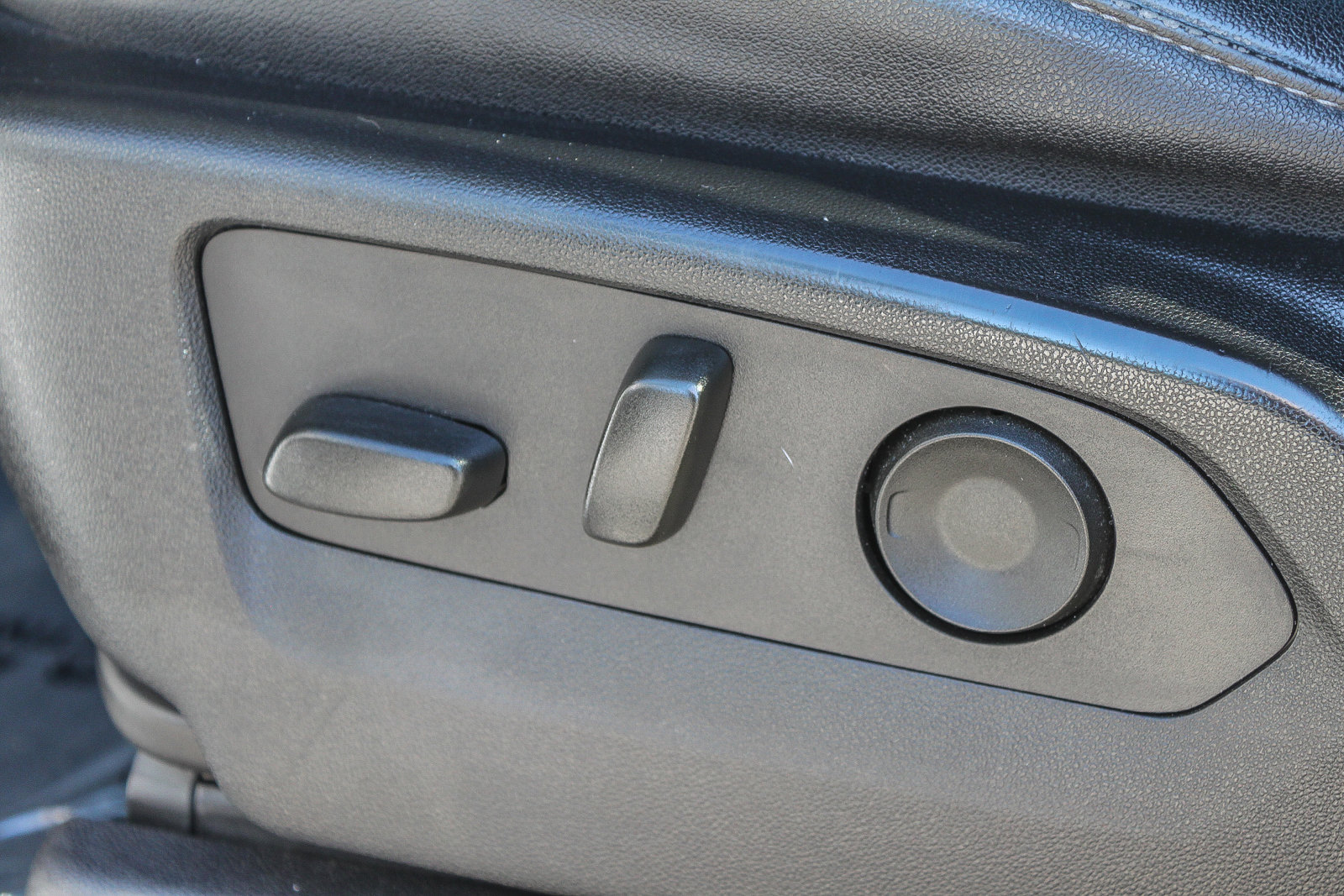 Used 2024 Chevrolet Silverado 2500 LTZ image 22