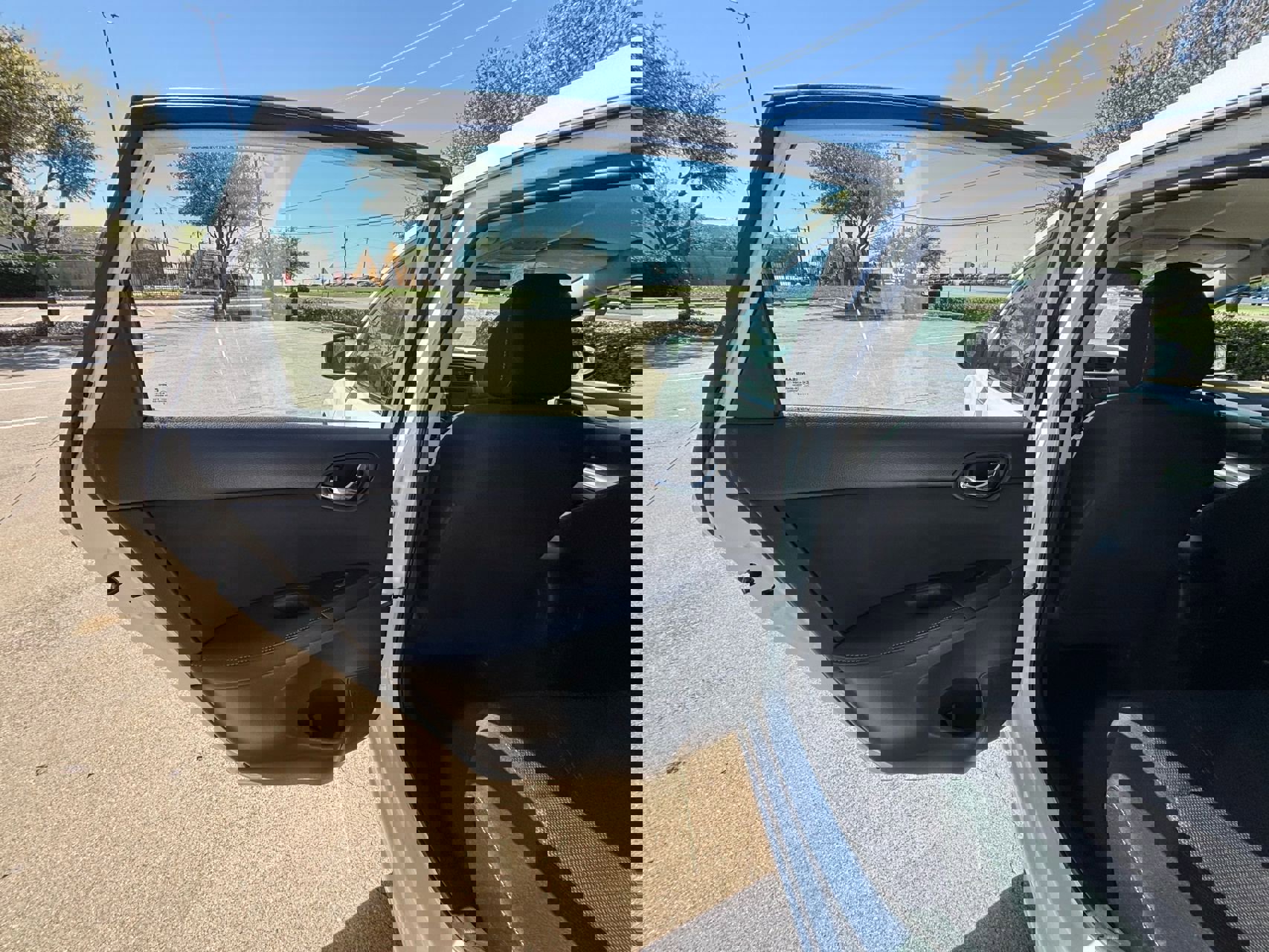 Used 2018 Nissan Sentra S image 22