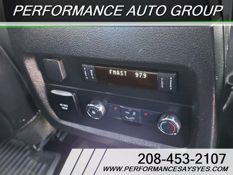 Used 2016 Lincoln Navigator Select image 14