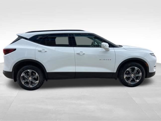 Certified 2024 Chevrolet Blazer LT w/ Sound & Technology Package AWD/4WD image 35
