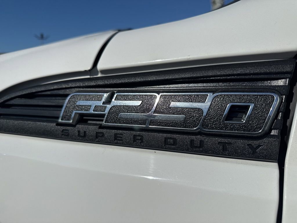Used 2015 Ford F250 XL w/ Power Equipment Group image 8