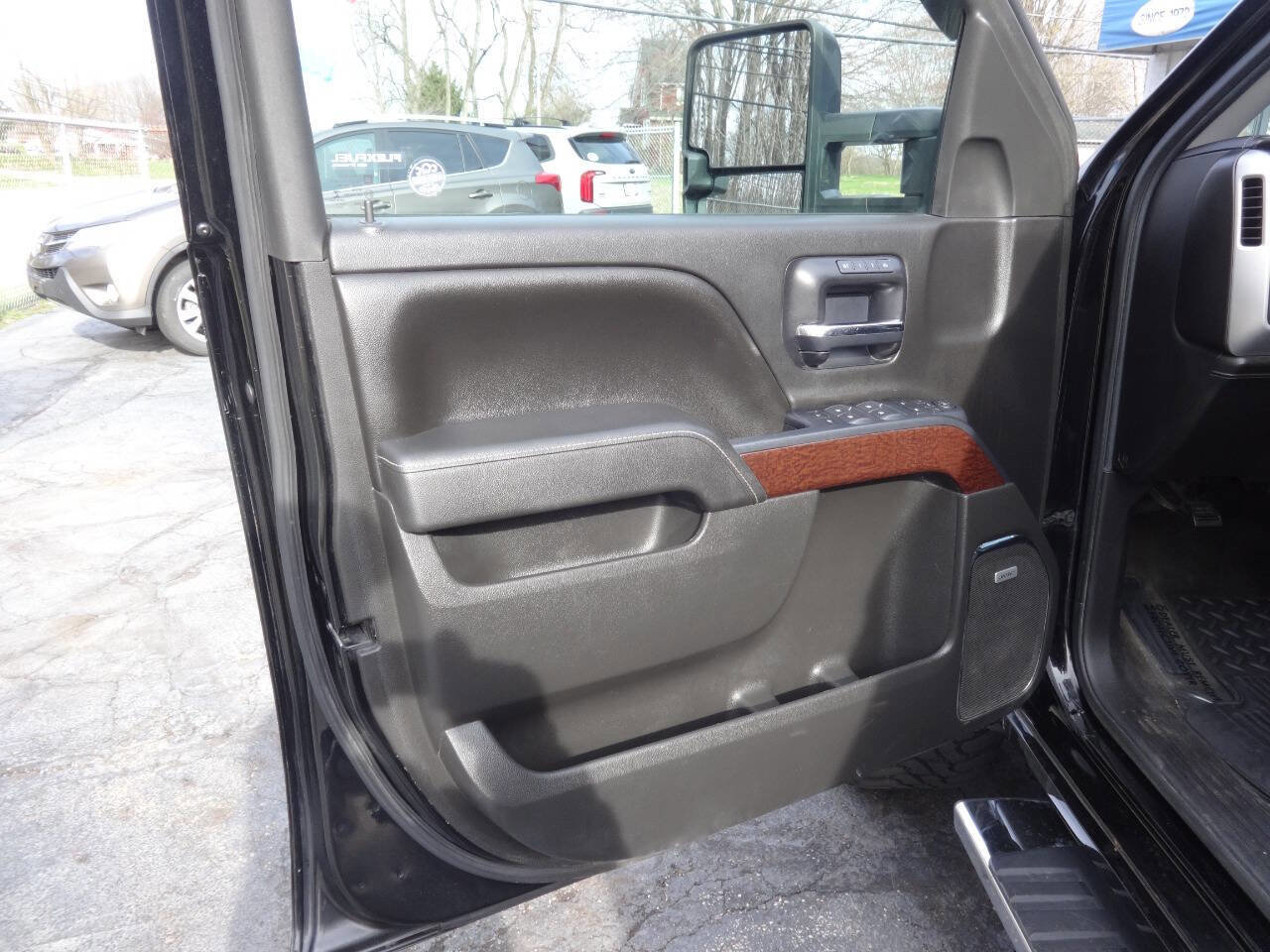 Used 2014 GMC Sierra 1500 SLT w/ SLT Crew Cab Value Package image 25