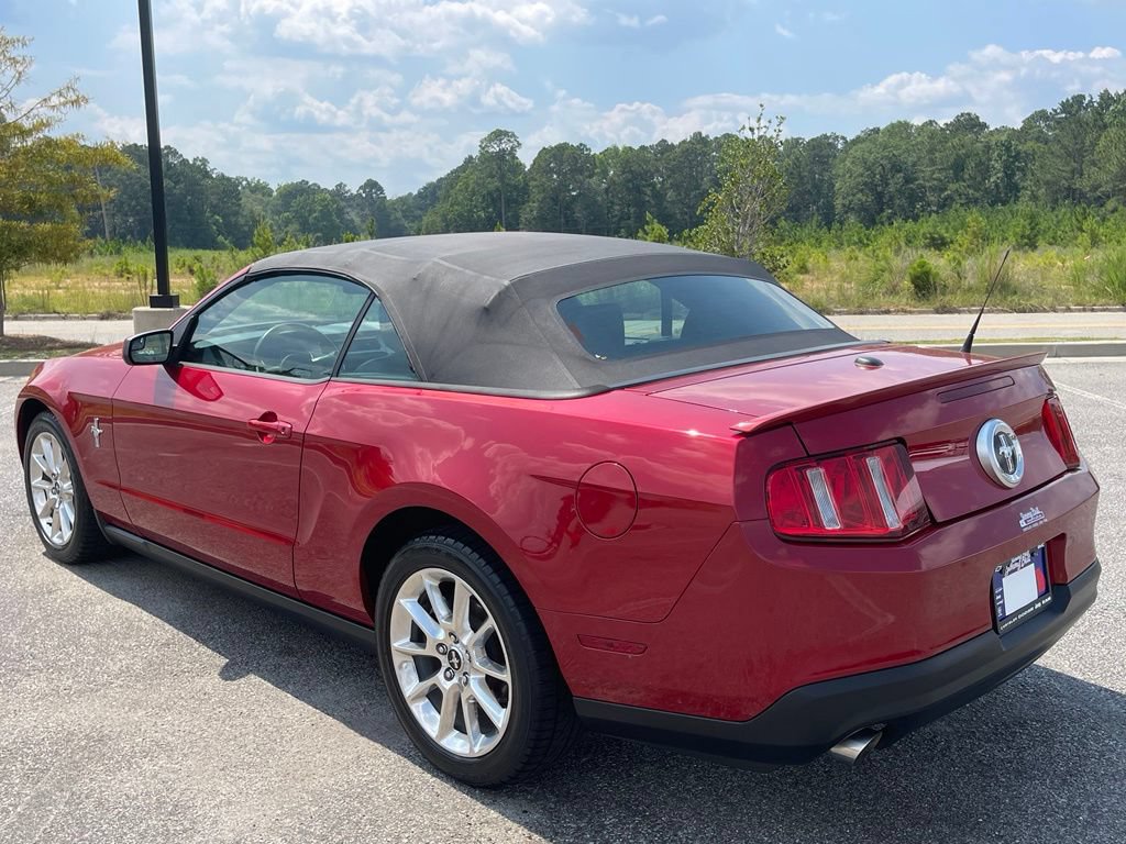 Used 2011 Ford Mustang Premium w/ 202A Rapid Spec Order Code RWD image 13