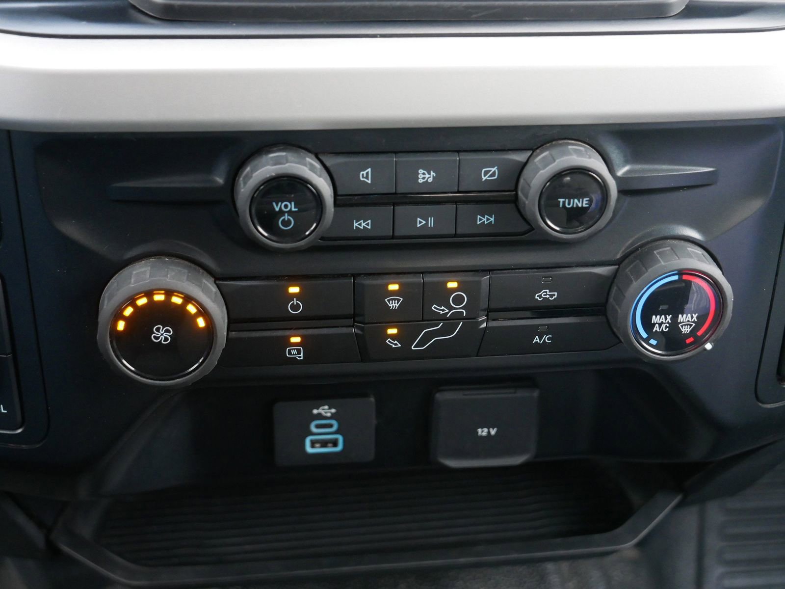 Certified 2024 Ford F350 XLT image 24