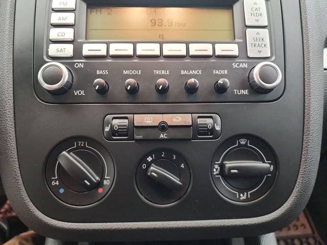 Used 2009 Volkswagen GTI 2-Door image 21