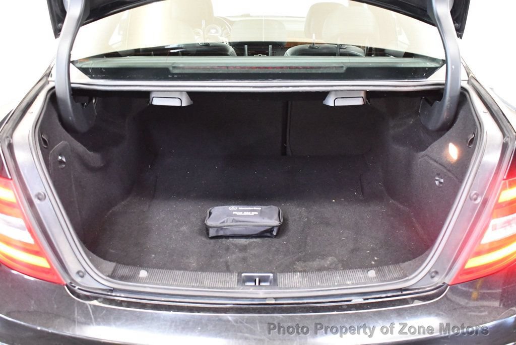 Used 2013 Mercedes-Benz C 300 4MATIC Sedan w/ Premium 1 Pkg image 40