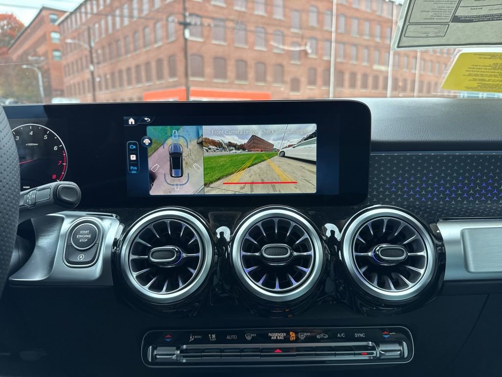 New 2026 Mercedes-Benz GLB 250 4MATIC image 31