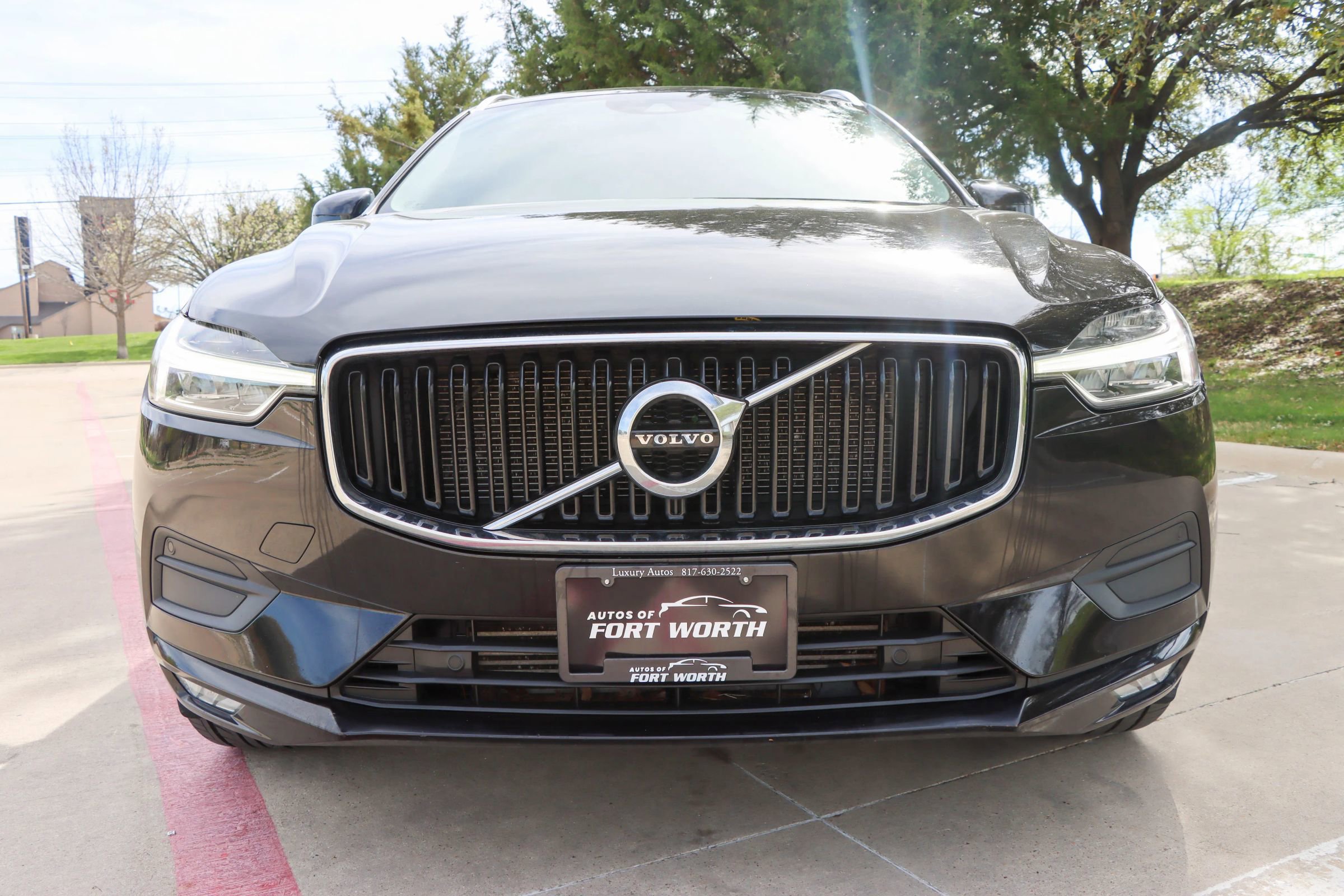 Used 2021 Volvo XC60 T6 Momentum w/ Premium Package AWD/4WD image 2