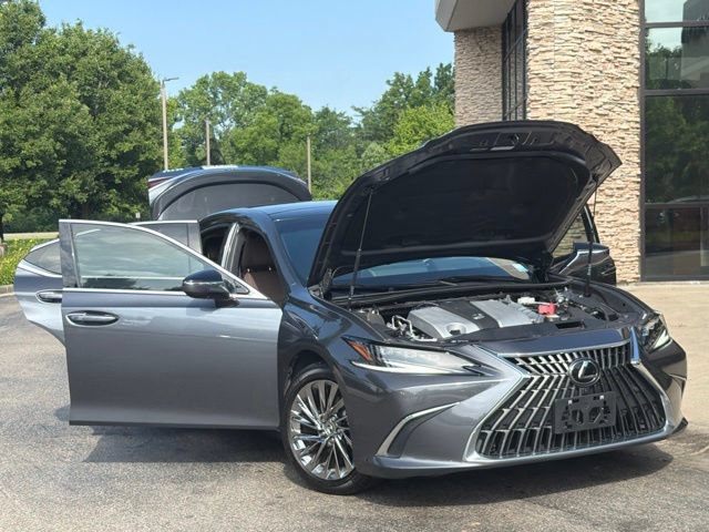 Certified 2024 Lexus ES 350 Ultra Luxury w/ Accessory Package (Z1) FWD image 9