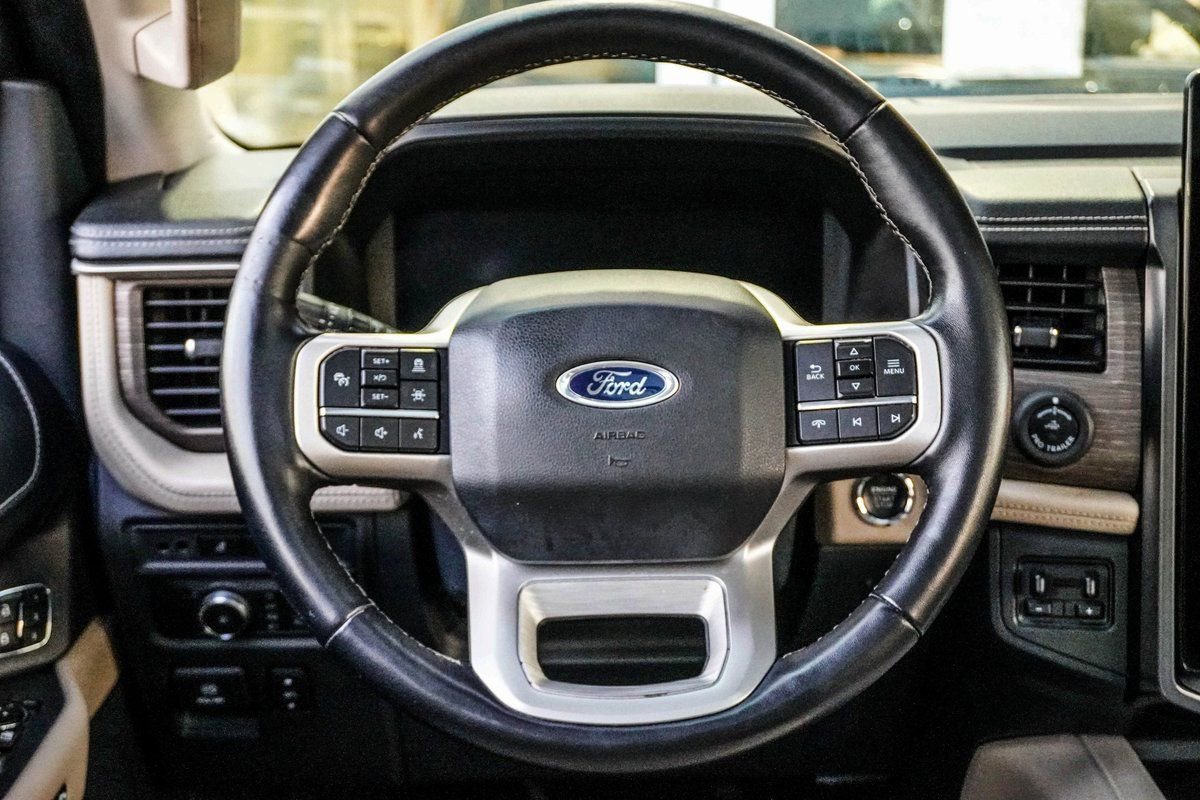 Used 2022 Ford Expedition Max Limited image 12