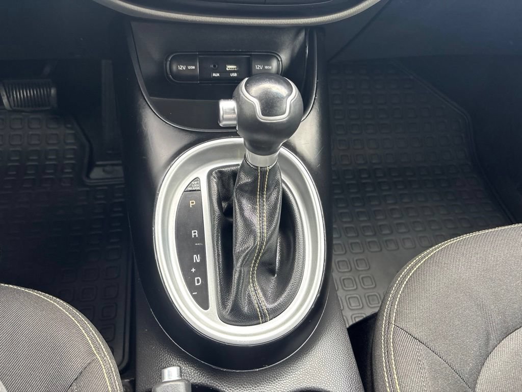 Used 2015 Kia Soul + FWD image 25
