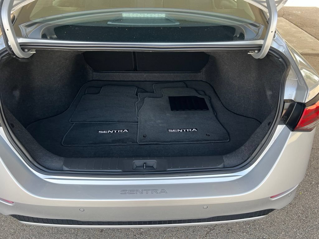 Certified 2023 Nissan Sentra S FWD image 11