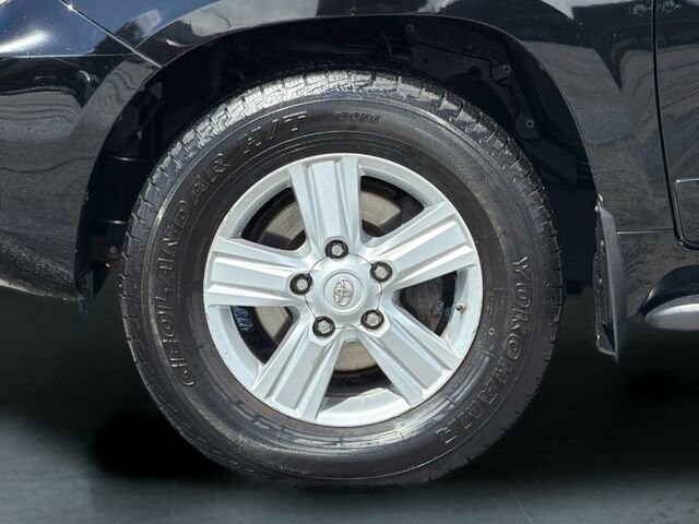 Used 2013 Toyota Land Cruiser AWD/4WD image 34