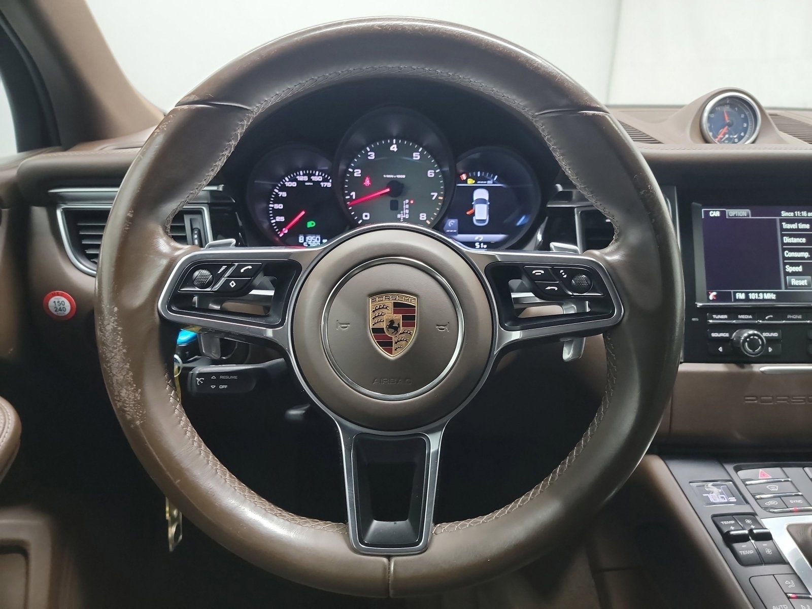 Used 2016 Porsche Macan S image 17