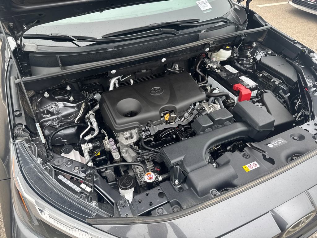 Used 2023 Toyota RAV4 LE AWD/4WD image 42