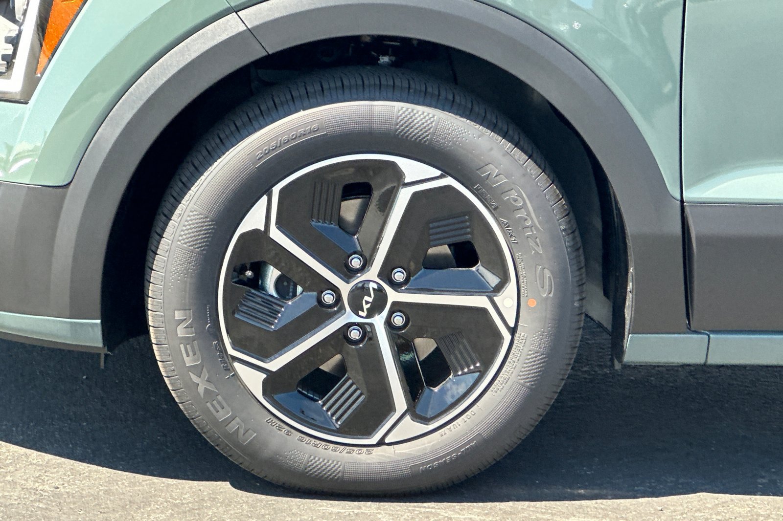 New 2026 Kia Niro EX w/ EX Premium Package FWD image 25