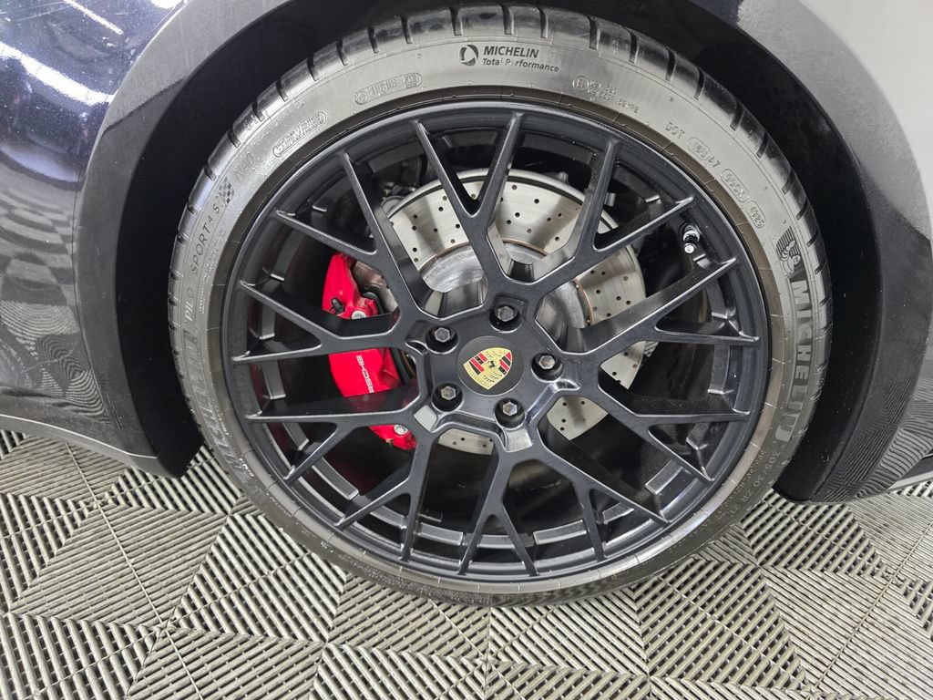 Certified 2023 Porsche 911 Targa 4 GTS w/ Premium Package AWD/4WD image 15