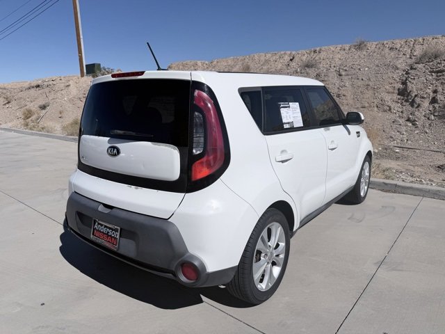 Used 2015 Kia Soul + image 6