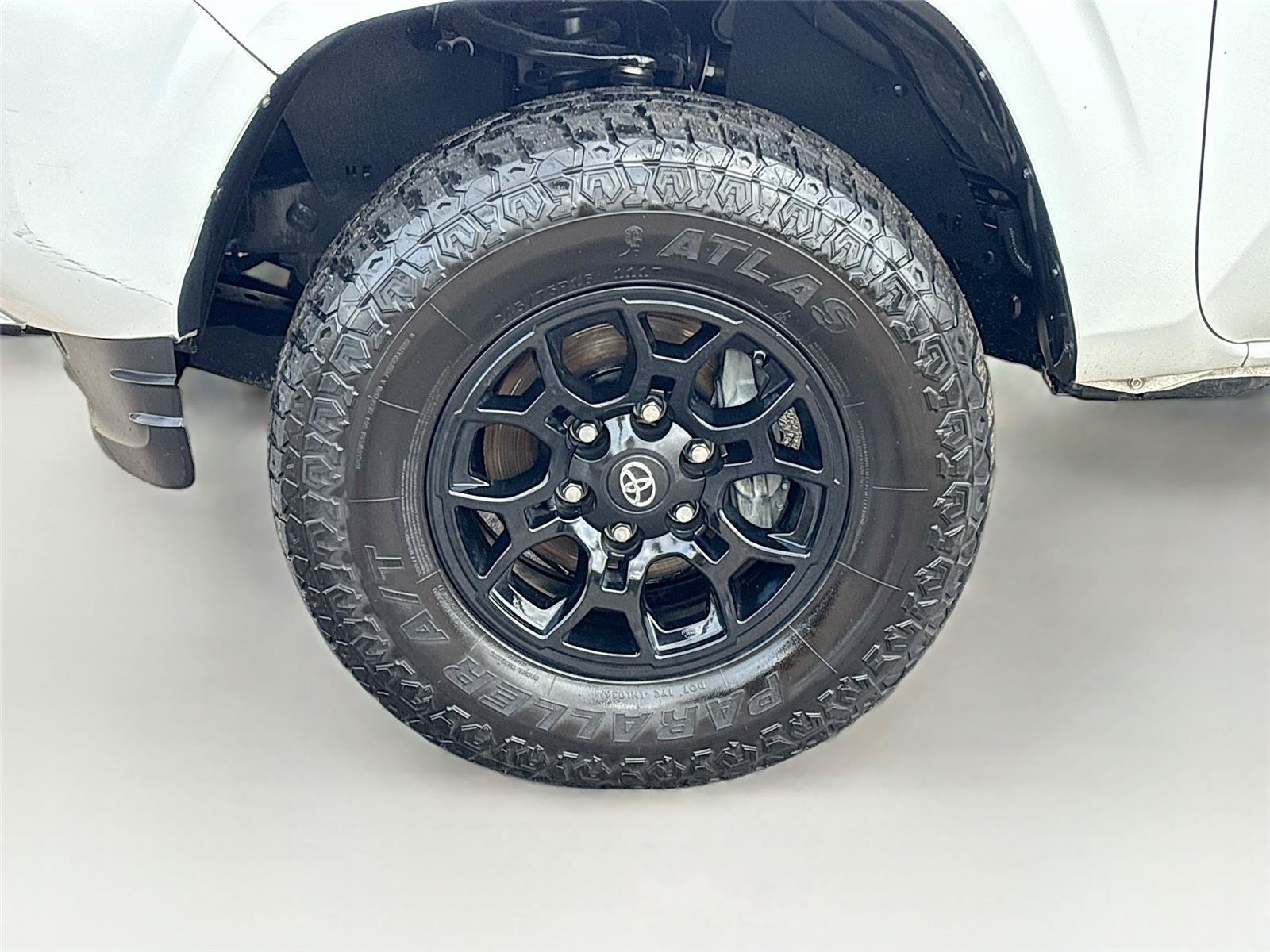 Used 2019 Toyota Tacoma SR w/ SR Convenience Package RWD image 28