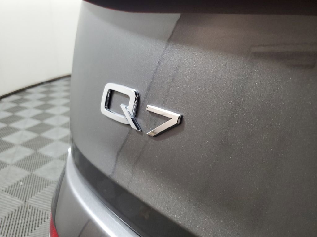 Used 2021 Audi Q7 3.0T Premium Plus image 8