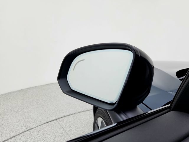 New 2026 Volvo XC40 B4 Plus w/ Climate Package FWD image 19