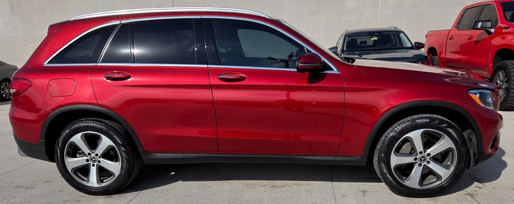 Used 2019 Mercedes-Benz GLC 300 image 4