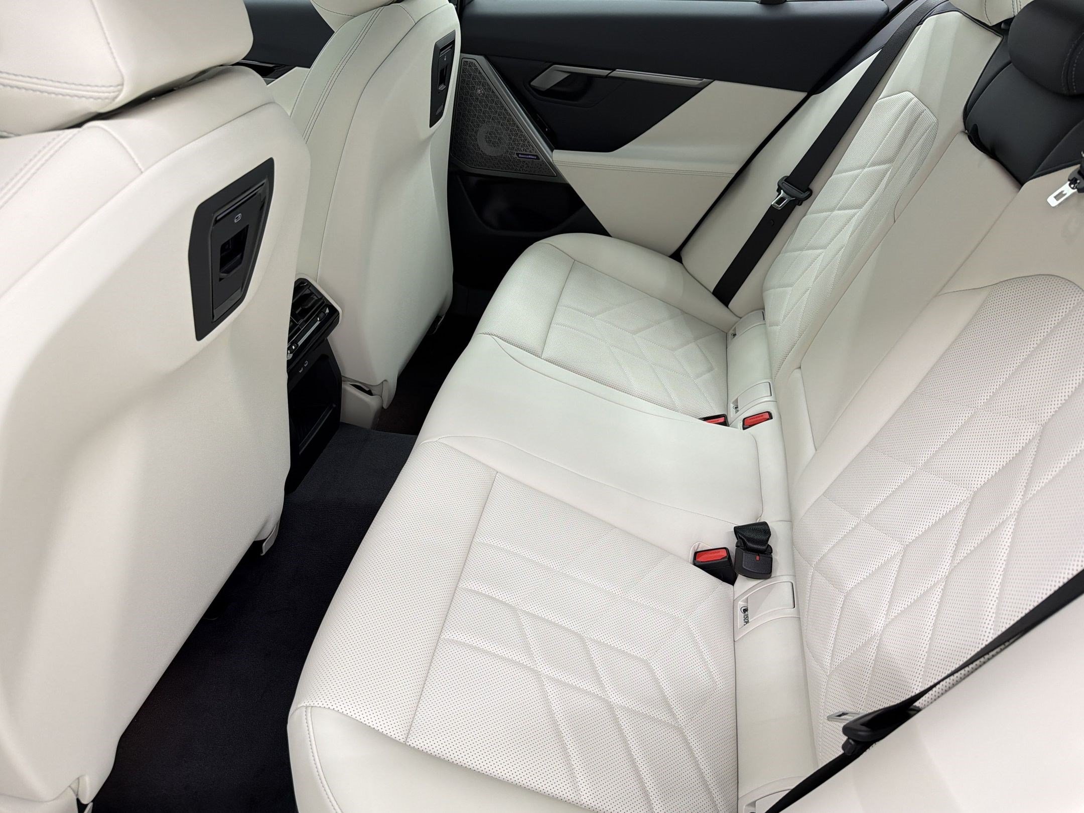 New 2026 BMW 530i w/ M Sport Package RWD image 24