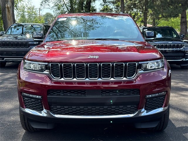 New 2025 Jeep Grand Cherokee L Limited w/ Trailer Tow Package image 35