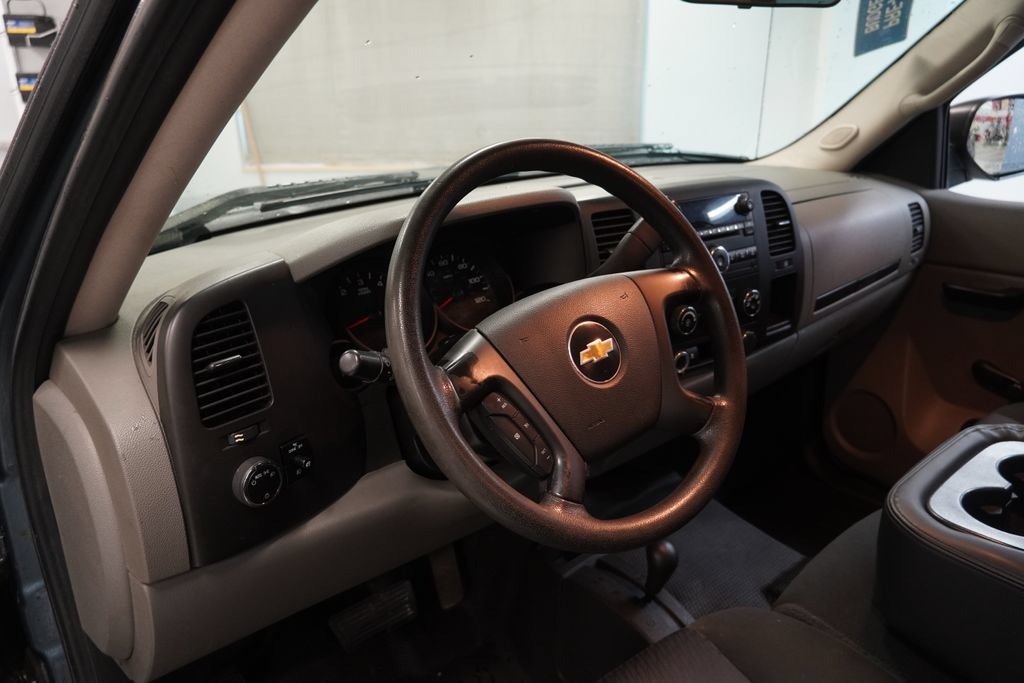 Used 2010 Chevrolet Silverado 1500 W/T AWD/4WD image 6