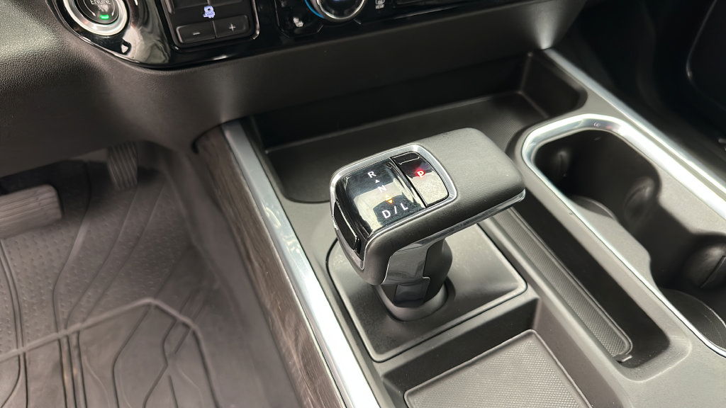 Used 2023 Chevrolet Silverado 1500 LTZ w/ Technology Package AWD/4WD image 24