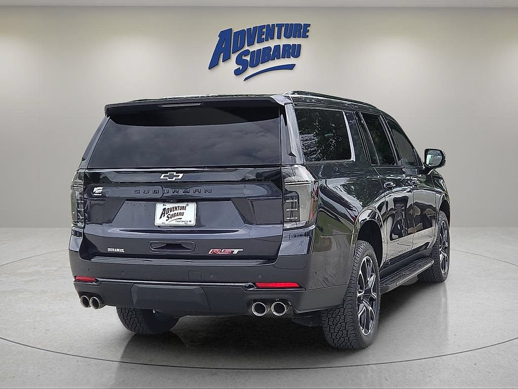 Used 2025 Chevrolet Suburban RST w/ Comfort Package AWD/4WD image 6