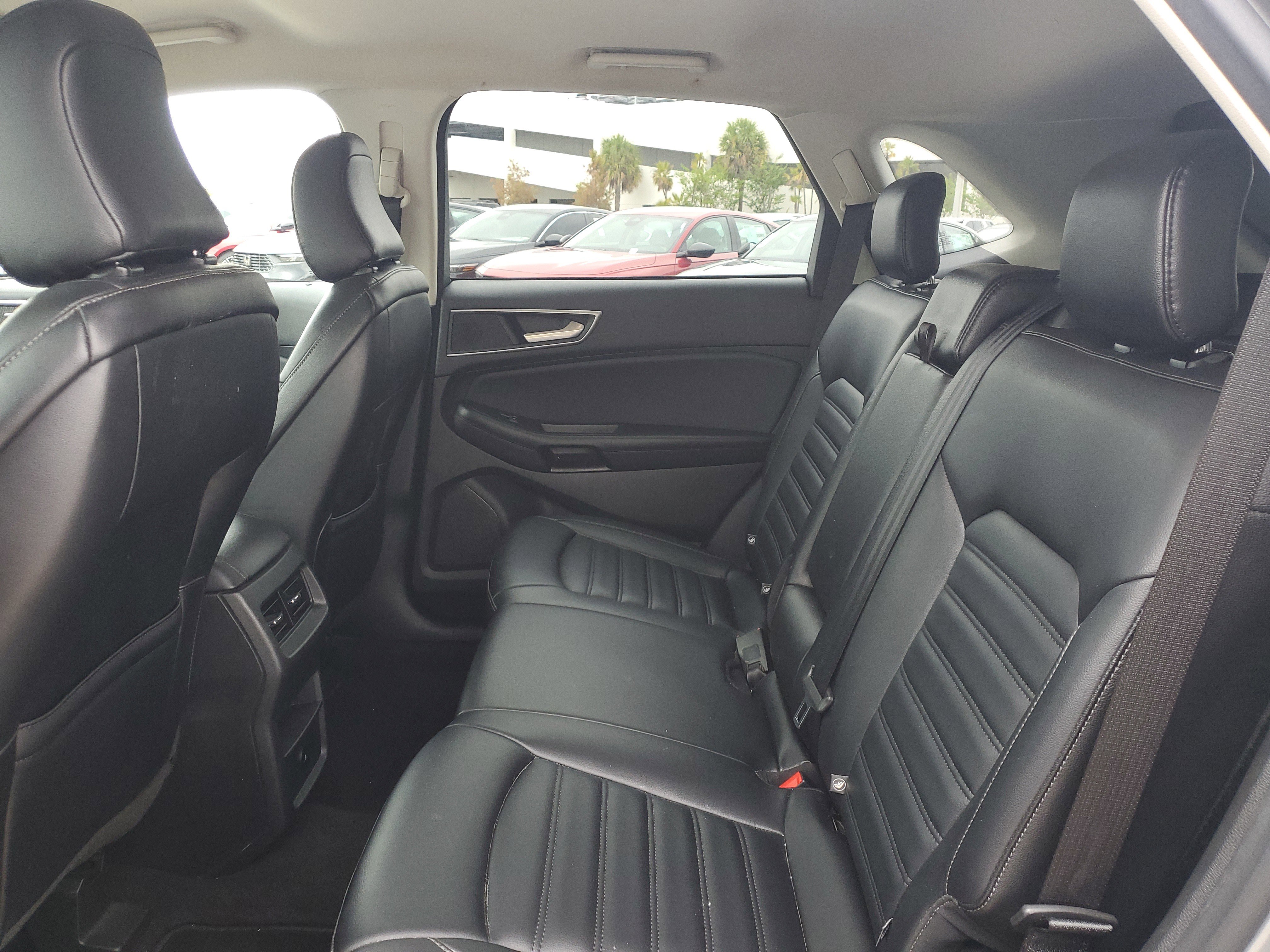 Used 2023 Ford Edge SEL image 16