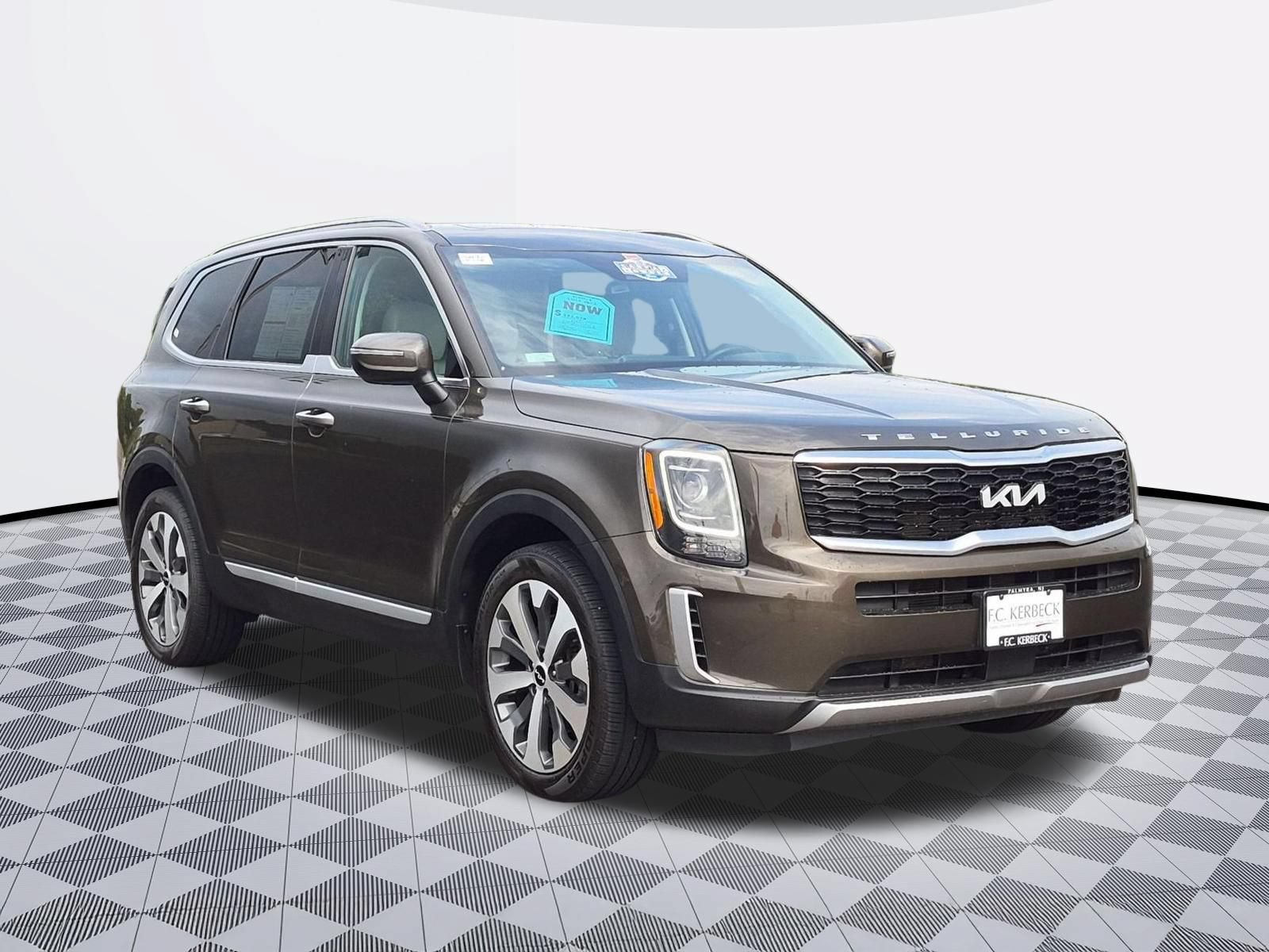 Used 2022 Kia Telluride S AWD/4WD image 2