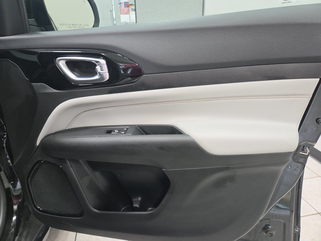 Used 2024 Jeep Compass Limited AWD/4WD image 18