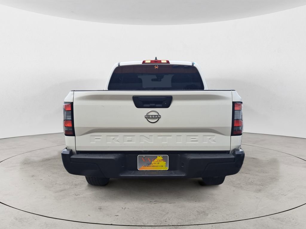 Used 2024 Nissan Frontier S RWD image 4