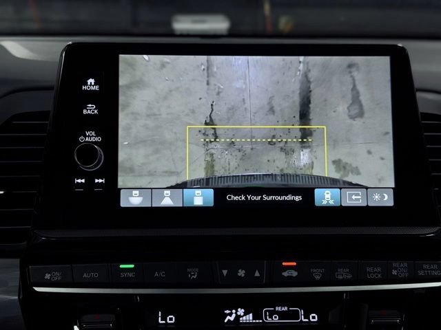 Used 2025 Honda Odyssey Touring image 46