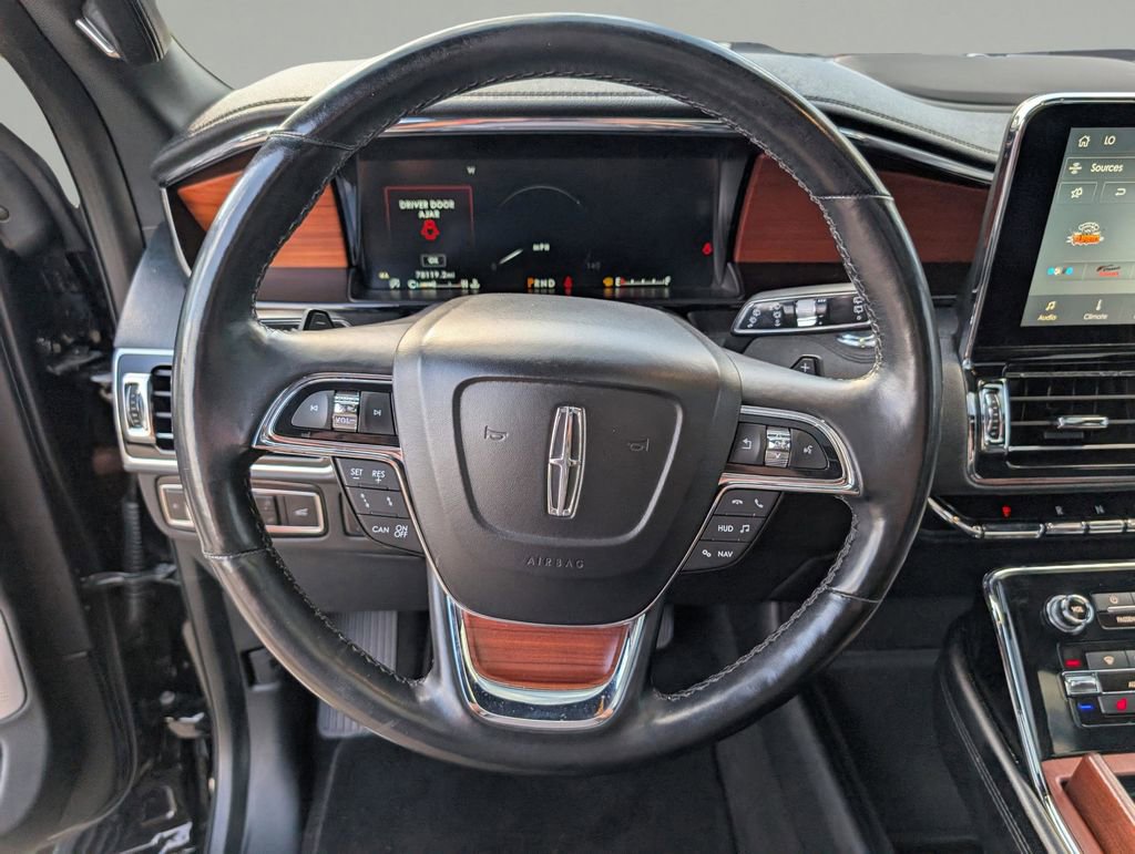 Used 2020 Lincoln Navigator L Reserve w/ Equipment Group 208A Reserve image 22